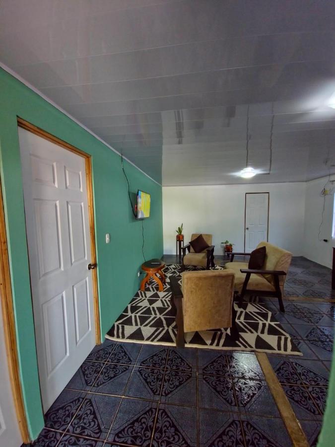 Micheck Beach House Тортугеро Екстер'єр фото